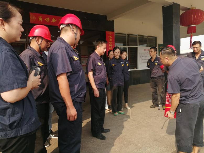 公司安環(huán)處組織開展火災(zāi)疏散演練3.jpg 公司安環(huán)處組織開展火災(zāi)疏散演練3.jpg